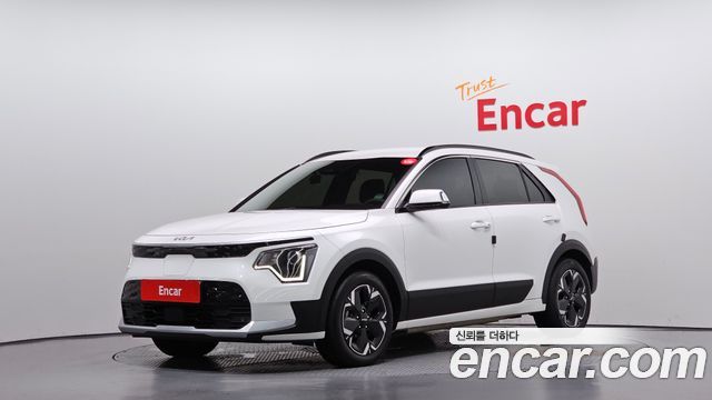 Kia Niro EV Air 2023 — фото 1