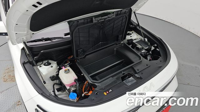 Kia Niro EV Air 2023 — фото 6