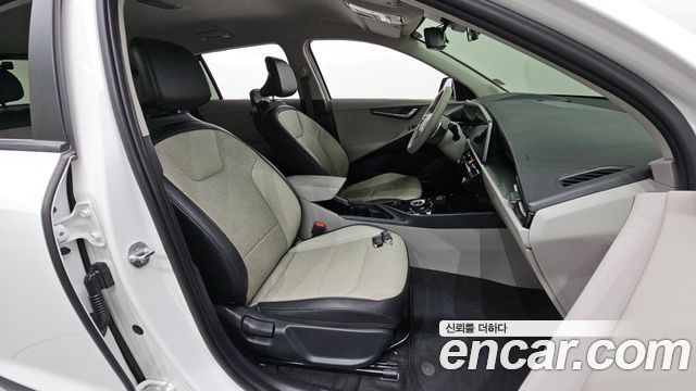 Kia Niro EV Air 2023 — фото 16