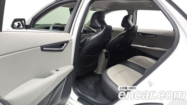 Kia Niro EV Air 2023 — фото 32