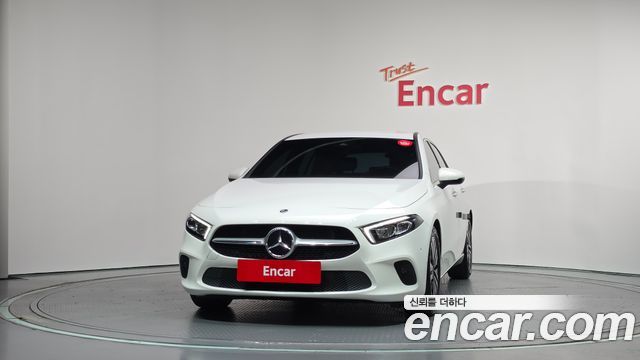 Mercedes-Benz A-Class (W177) A220 Hatchback 2022 — фото 3