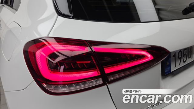 Mercedes-Benz A-Class (W177) A220 Hatchback 2022 — фото 23