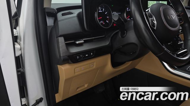 Kia Carnival (IV) Gasoline 11-Seater Prestige 2023 — фото 13