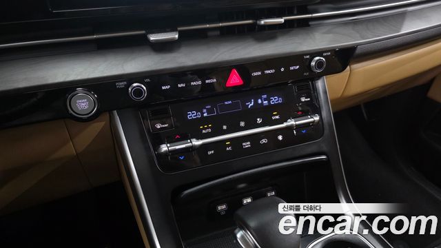 Kia Carnival (IV) Gasoline 11-Seater Prestige 2023 — фото 17