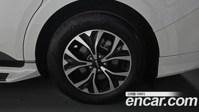 Kia Carnival (IV) Gasoline 11-Seater Prestige 2023 — фото 21