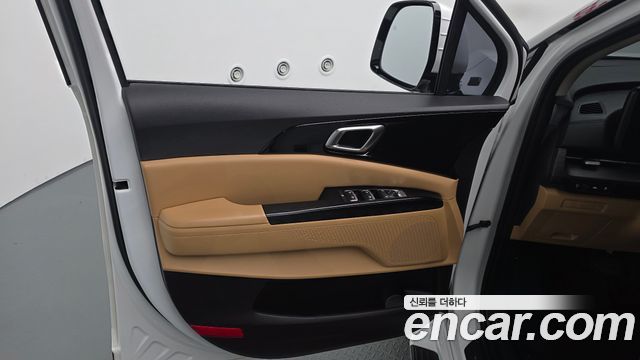 Kia Carnival (IV) Gasoline 11-Seater Prestige 2023 — фото 24