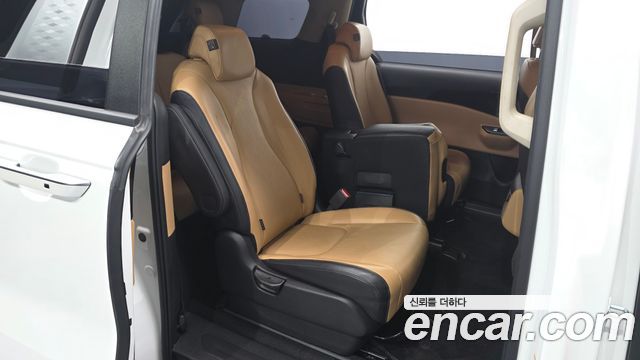 Kia Carnival (IV) Gasoline 11-Seater Prestige 2023 — фото 26