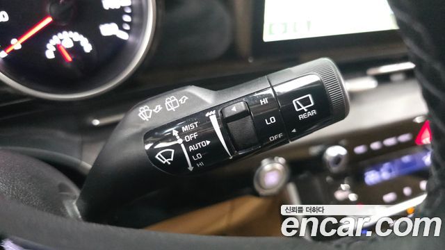 Kia Carnival (IV) Gasoline 11-Seater Prestige 2023 — фото 29
