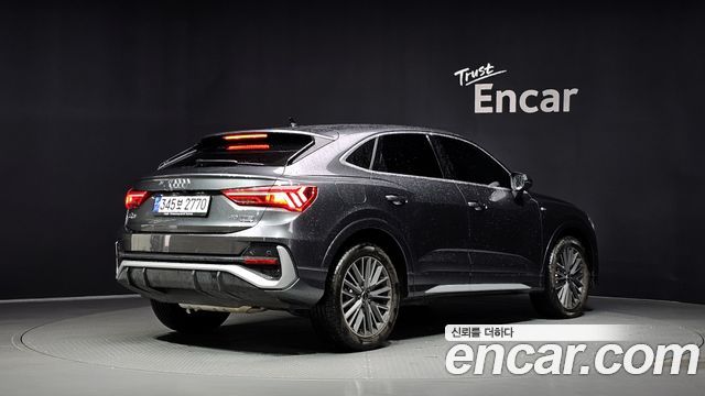 Audi Q3 (F3) 40 TFSI Quattro Premium Sport Back 2024 — фото 2