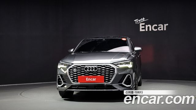 Audi Q3 (F3) 40 TFSI Quattro Premium Sport Back 2024 — фото 3