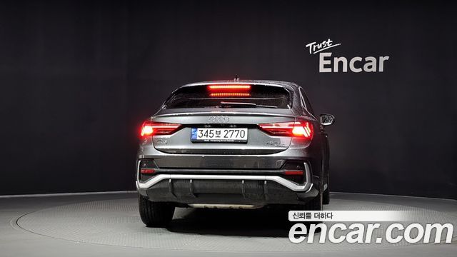 Audi Q3 (F3) 40 TFSI Quattro Premium Sport Back 2024 — фото 4