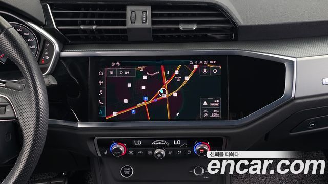 Audi Q3 (F3) 40 TFSI Quattro Premium Sport Back 2024 — фото 14