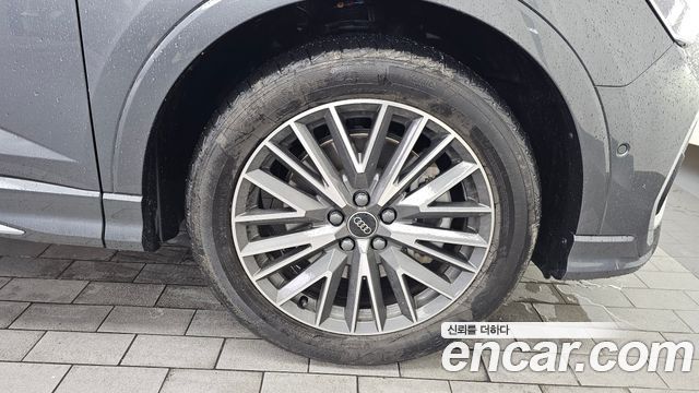 Audi Q3 (F3) 40 TFSI Quattro Premium Sport Back 2024 — фото 21