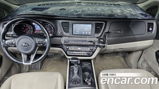 Kia Carnival 11-seater Luxury 2018 — фото 7