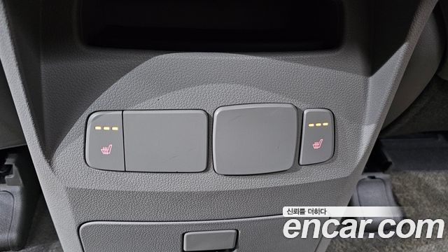 Kia Carnival 11-seater Luxury 2018 — фото 19