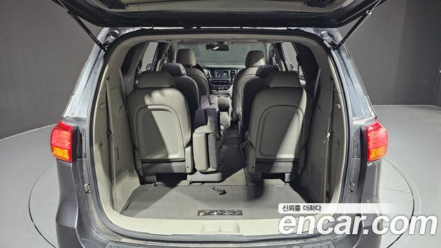 Kia Carnival 11-seater Luxury 2018 — фото 20
