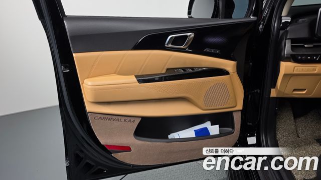 Kia Carnival (IV) Gasoline 9-Seater Signature 2021 — фото 24