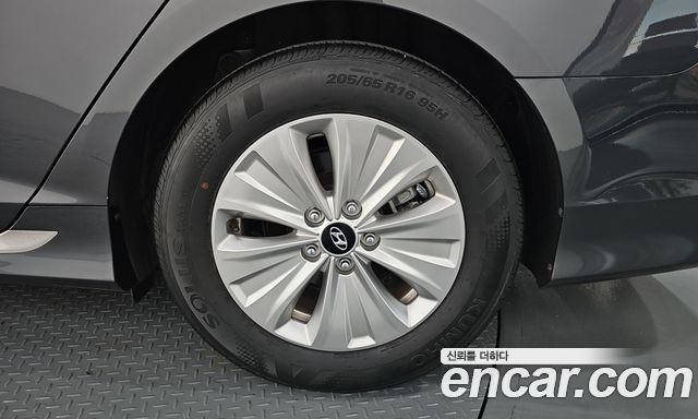 Hyundai Sonata New Rise Hybrid Smart 2018 — фото 21