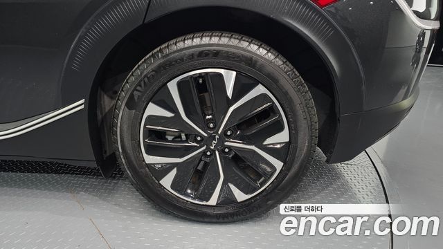 Kia EV6 Long Range Air 2022 — фото 21