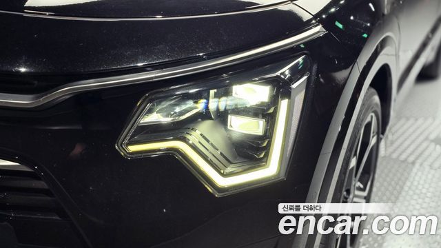 Kia Niro Signature 2022 — фото 22