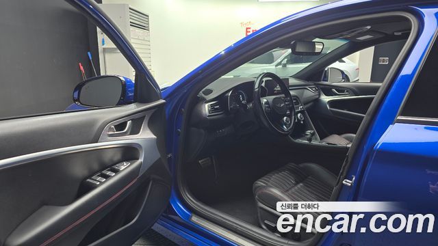 Genesis G70 Gasoline 2.0T 2WD 2023 — фото 10