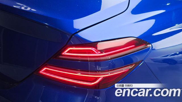Genesis G70 Gasoline 2.0T 2WD 2023 — фото 23