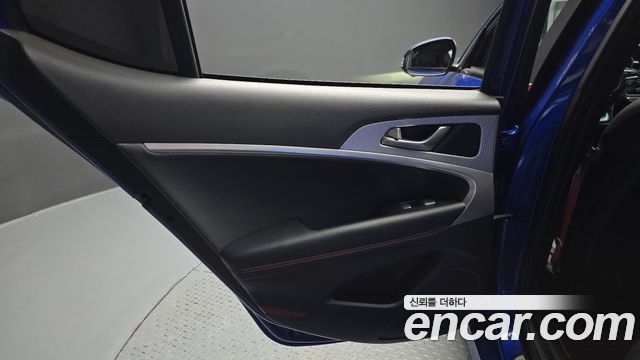 Genesis G70 Gasoline 2.0T 2WD 2023 — фото 25