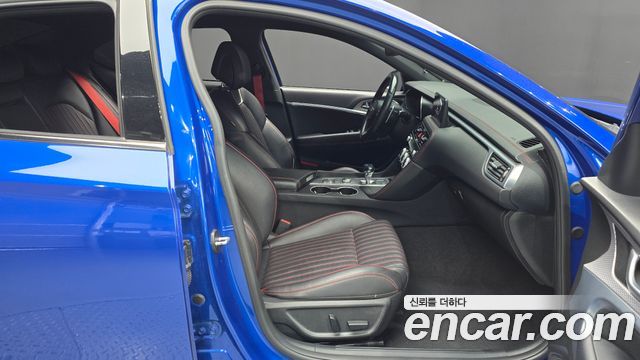 Genesis G70 Gasoline 2.0T 2WD 2023 — фото 26