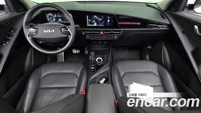 Kia Niro EV Earth 2023 — фото 7