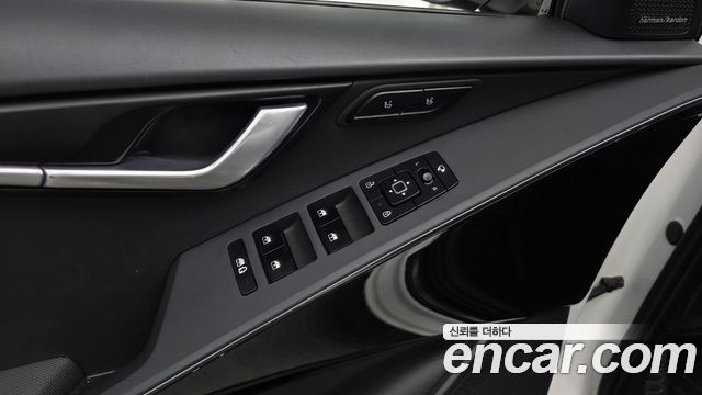Kia Niro EV Earth 2023 — фото 18