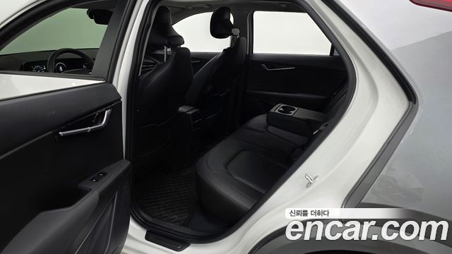 Kia Niro EV Earth 2023 — фото 26