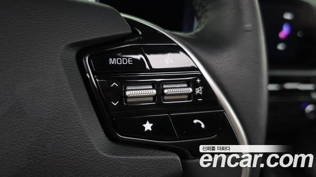 Kia Niro EV Earth 2023 — фото 30