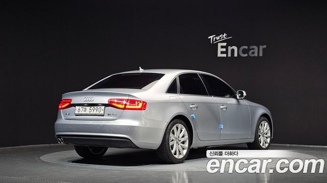Audi A4 30 TDI Dynamic B8 2015 — фото 2