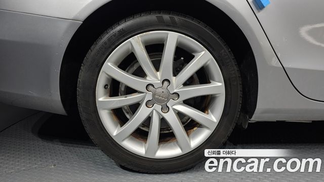 Audi A4 30 TDI Dynamic B8 2015 — фото 5