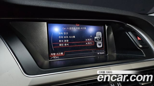 Audi A4 30 TDI Dynamic B8 2015 — фото 16