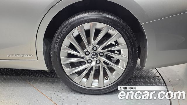 Lexus ES300h (VII) Luxury Plus 2021 — фото 21
