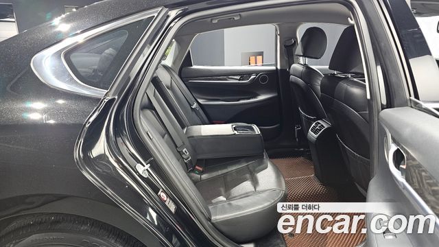 Hyundai Grandeur (IG) 3.0 LPi Modern (Rental Car) 2018 — фото 18