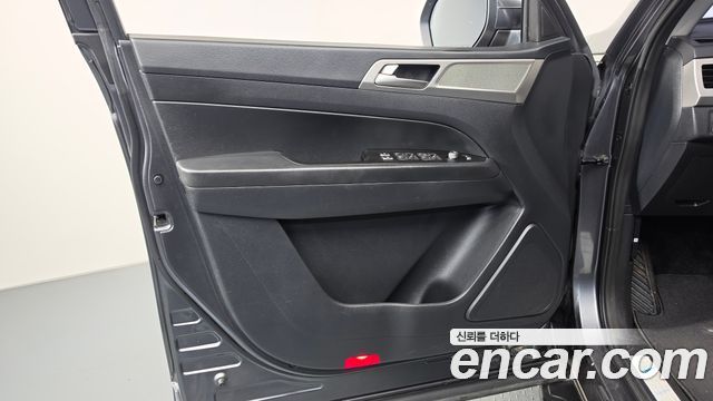 KG Mobility (SsangYong) Rexton Sports Diesel 2.2 2WD Adventure 2019 — фото 30