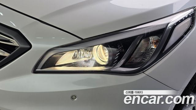 Hyundai Sonata (LF) 2.0 Turbo Exclusive 2016 — фото 22