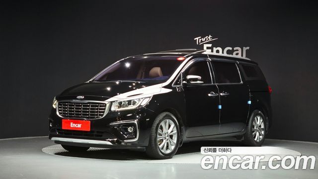 Kia Carnival 9-Seater Prstige 2019 — фото 1