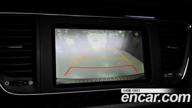 Kia Carnival 9-Seater Prstige 2019 — фото 20