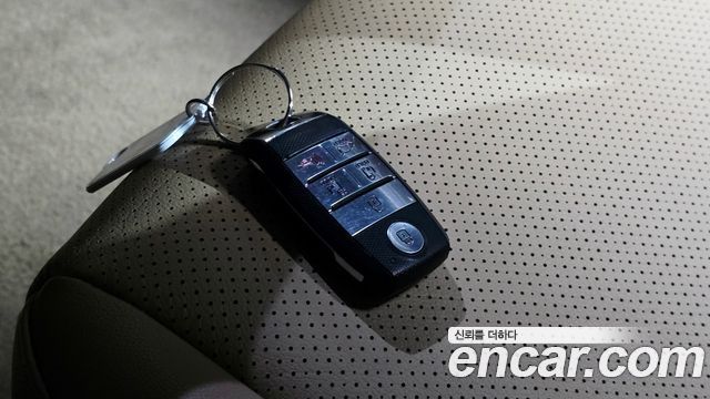 Kia Carnival 9-Seater Prstige 2019 — фото 21