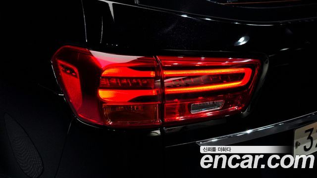 Kia Carnival 9-Seater Prstige 2019 — фото 29