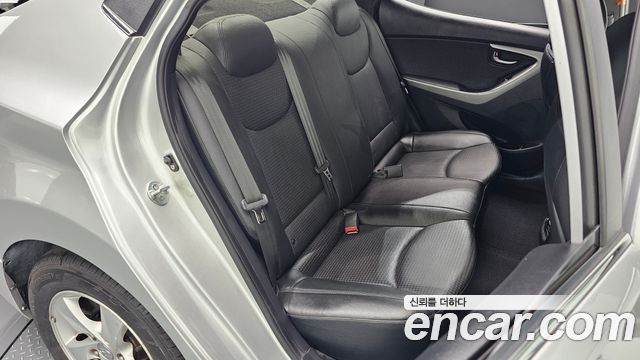 Hyundai Avante 1.6 GDi Smart Standard 2014 — фото 11