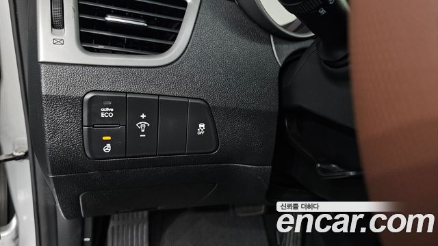 Hyundai Avante 1.6 GDi Smart Standard 2014 — фото 16