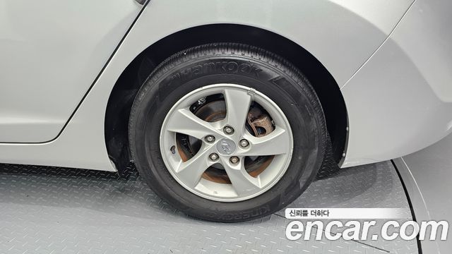 Hyundai Avante 1.6 GDi Smart Standard 2014 — фото 21