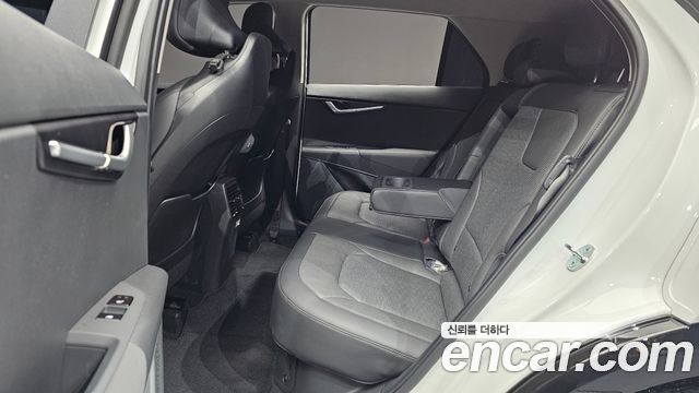 Kia Niro Signature 2026 — фото 11