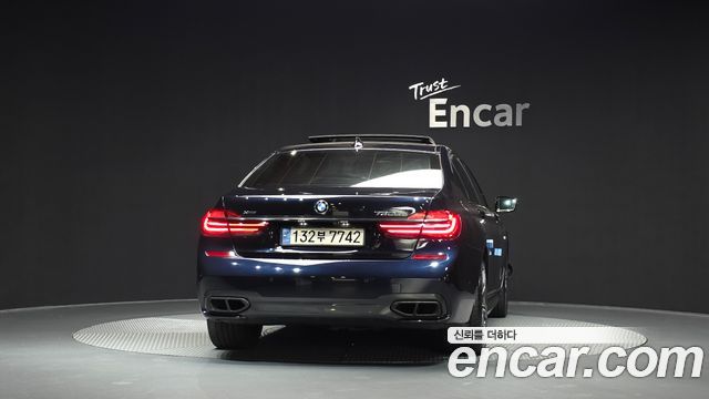 BMW 7 Series (G11) 730Ld xDrive M Sport 2017 — фото 4