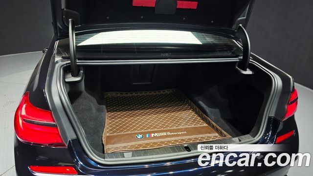 BMW 7 Series (G11) 730Ld xDrive M Sport 2017 — фото 23