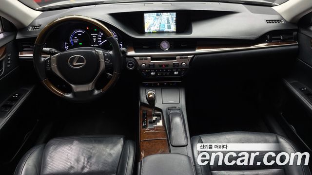 Lexus ES300h Supreme XV60 2013 — фото 7